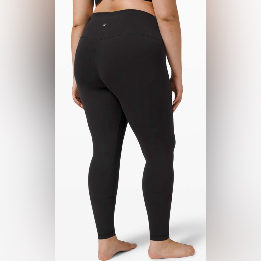 Like New - Lululemon Align Pant 31" Black size : Tall 20